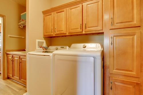 Spacious Canyon Ferry Lake House with Bar and Views! Spacious Canyon Ferry Lake House with Bar and Views!