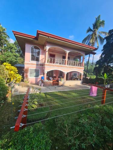 . Rotunda Inn home stay