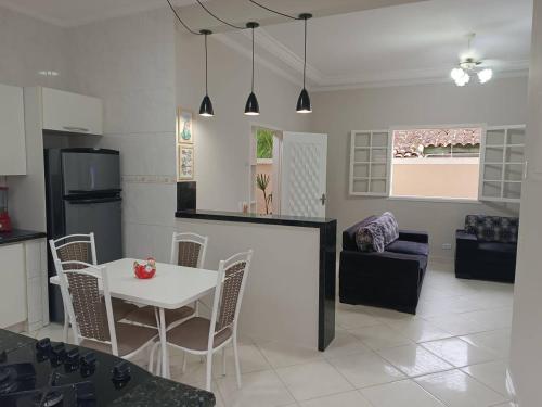 Casa com Piscina e churrasqueira/ mar casado in Praia de Pernambuco