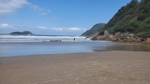 Guaruja - Praia do Tombo - Apartamento near Tombo Beach
