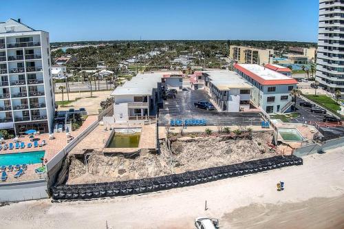 Contemporary 4-Bed Space*Wi-Fi*124-125* in Daytona Beach, USA