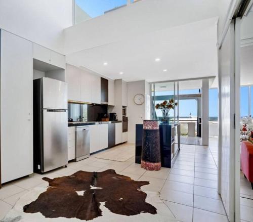 Lookout 334 - Endless Ocean Views - Rooftop Spa, Kingscliff (zdjęcie 6)