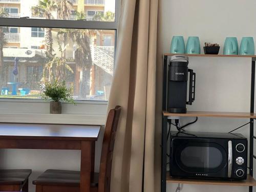BeachFrnt 2BR w/FullKitchen*127* in Daytona Beach, USA
