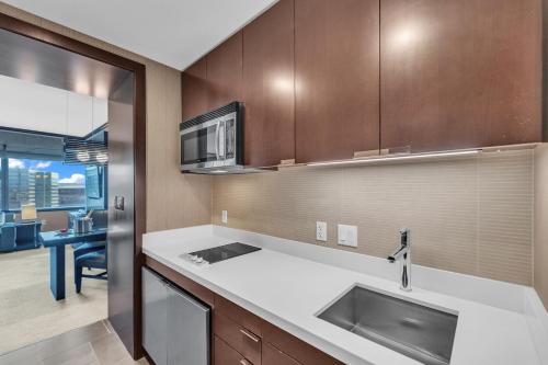 VDARA HOTEL Premium Studio Suite * FREE VALET PARKING - Photo 1