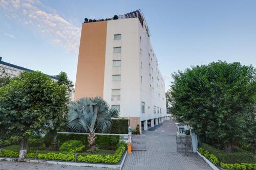 Lemon Tree Hotel Chandigarh - Manauli