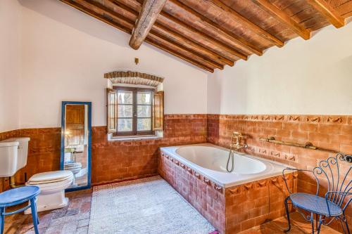 Casale Al Sole Tra Le Vecchie Vigne 6 and 10 - Happy Rentals