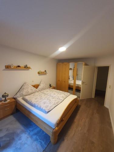 One-Bedroom Apartment image 3