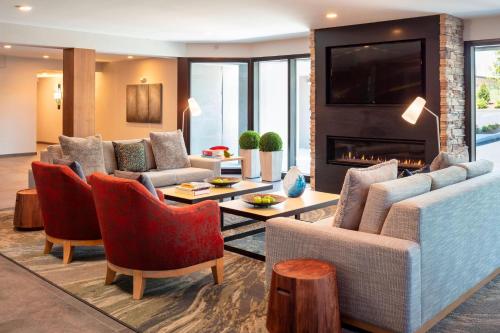 Fairfield Inn & Suites by Marriott Providence Airport Warwick - image 11
