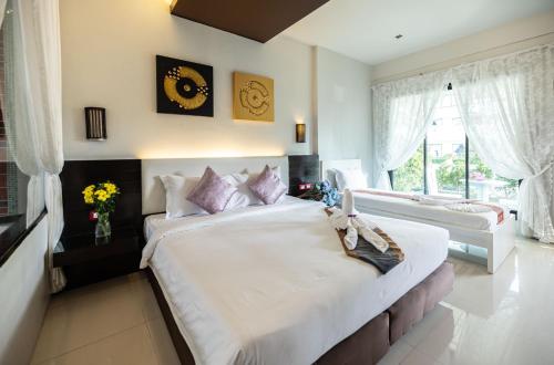 Blue Carina Hotel Phuket in Phuket Town