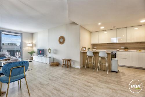 Баня, ViVi Homes - Sol Garden Pool, Terrace & Golf in Естепона