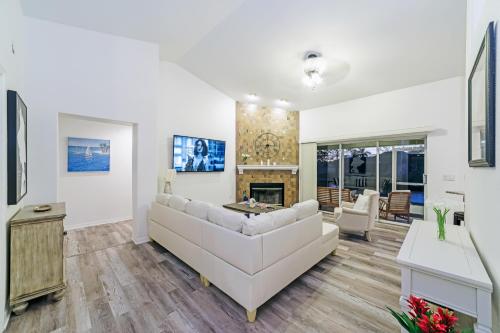 Canalfront Living in Apollo Beach, USA