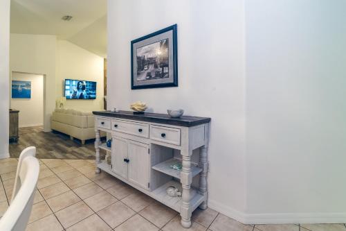 Canalfront Living in Apollo Beach, USA