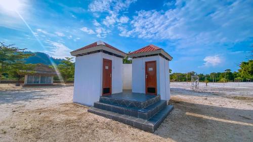 Viovio Beach & Resort in Galang Island
