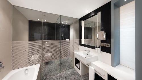 503082612 InterContinental Berlin by IHG