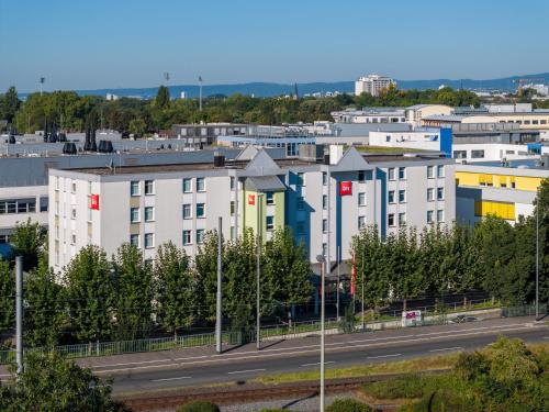 ibis Hotel Frankfurt Messe West - image 2