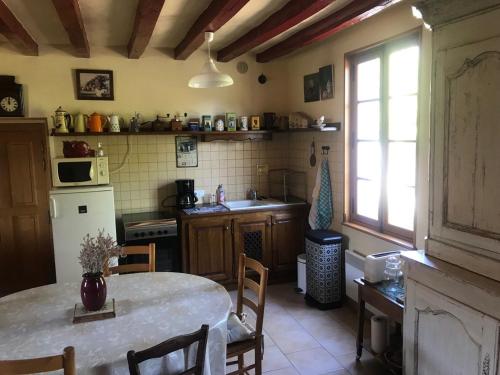 Le Dorelot du lièvre, maison de caractère (Le Dorelot du lievre, maison de caractere) in Seuilly