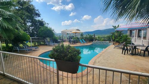 Koi Inn, Hartbeespoort (foto 11)
