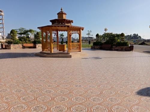 Edge of Islamabad Entrance - image 11
