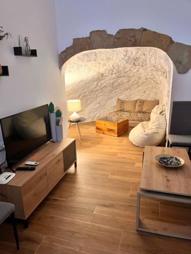 . Apartamentos El PELIGRO 3 LA CUEVA