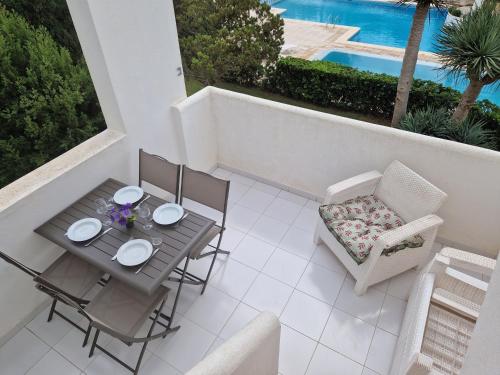 Son Xoriguer appartement calme, mer, piscines.Son Xoriguer quiet apartment, sea, swimming pools.