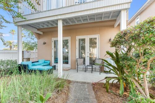 Exterior view, Sand Dollar Holler - Pool - Spacious - Coastal Charm in Panama City (FL)