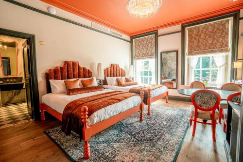 room detail thumbnail 0
