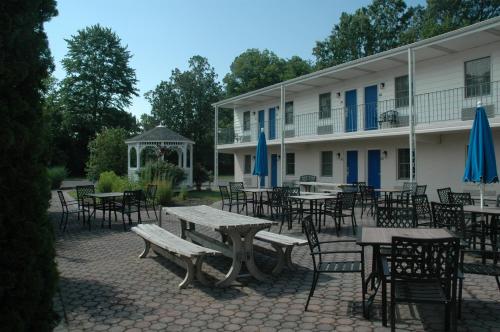 St. Michaels Inn - image 11