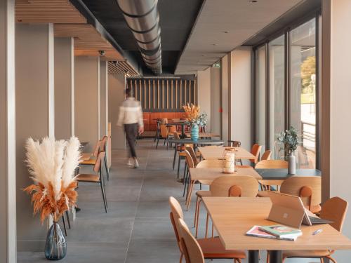ibis Styles Fontenay - image 4