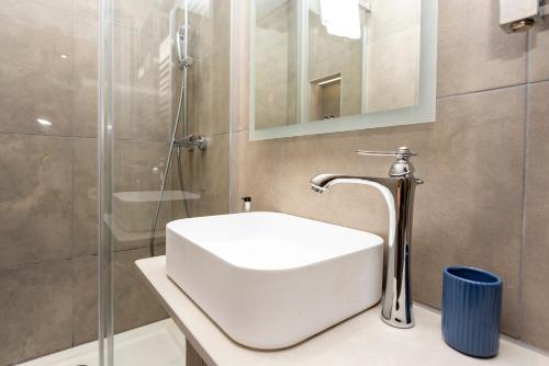 MONO Suites NEW TOWN - image 6