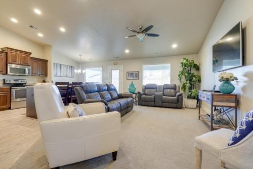 Hurricane Home with Private Pool Mtn Views! - image 11