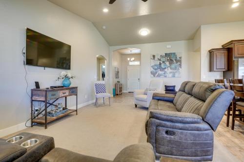 Hurricane Home with Private Pool Mtn Views! - image 9