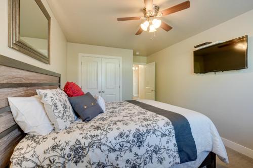 Hurricane Home with Private Pool Mtn Views! - image 13