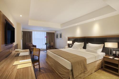 50312446 Windsor Oceanico Hotel
