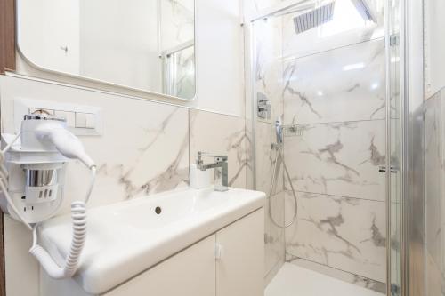 Galleria Del Reno - main image