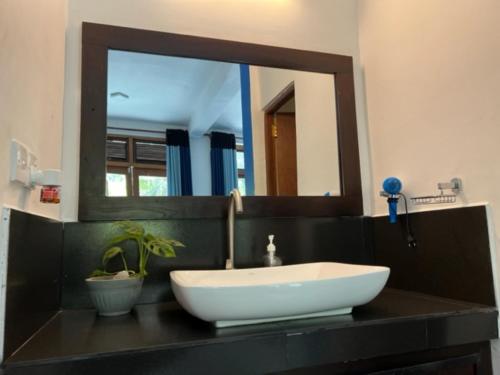 Downtown Hostels Ella - 화장실