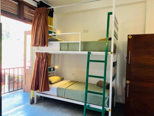 Downtown Hostels Ella