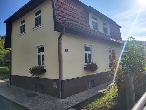 Ferienwohnung Mostheuriger Leo-Hof Eva, Ferienwohnung in Reichenau