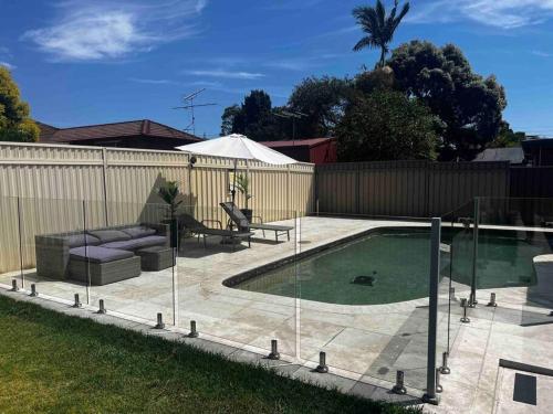 4 BR House - Walk to Station & Nepean Hospital