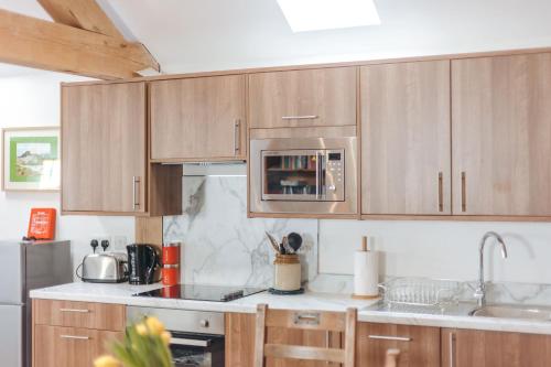 Viesnīcas āriene, ryton grange church barn sleeps 5 in Condover