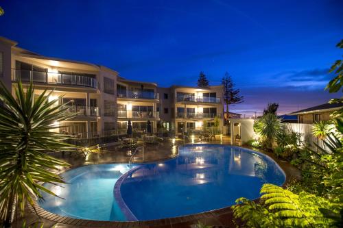 The Reef Beachfront Apartments - Accommodation - Mount Maunganui