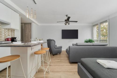 Cozy Old Town Studio for 4 Guests in Wrocław by Noclegi Renters, Breslau (Foto 9)