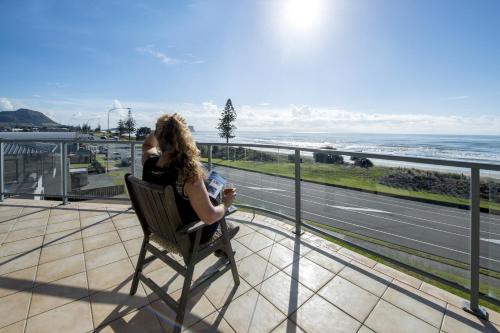 Three-Bedroom Apartment with Sea View