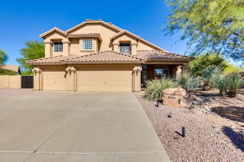 The Cactus Ranch House with Pool and Outdoor Kitchen! - image 12