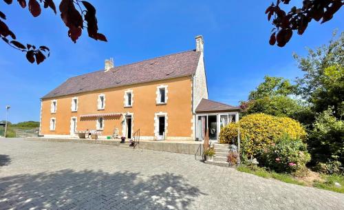 Зовнішній вигляд готелю, le refuge in Isigny-sur-Mer