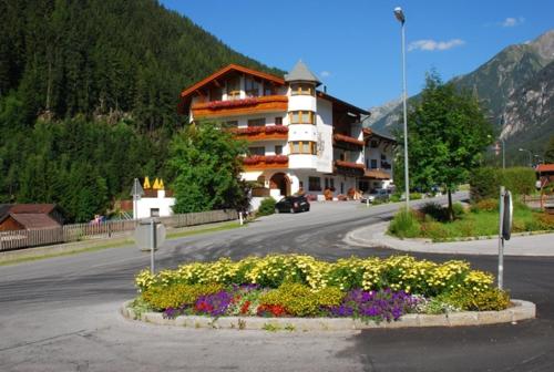 Hotel Troschana - image 5