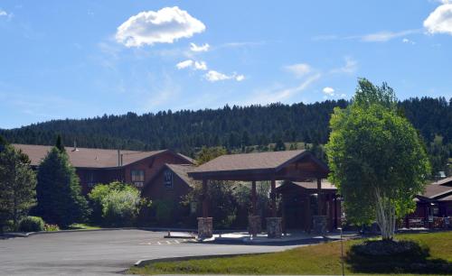 Hotels Airbnb Vacation Rentals In Big Sky Montana Usa Trip101