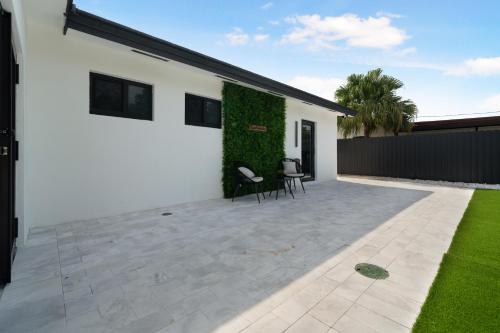 The lux paradise in Tamiami, USA