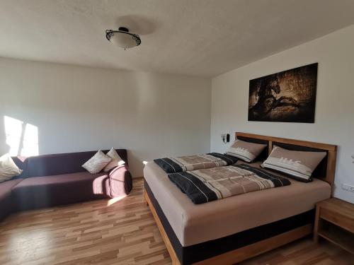 Ferienwohnung mit 3 Schlafzimmern Hartl Hof in 布賴滕貝格