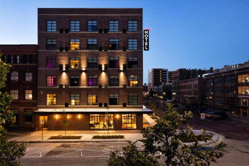 Moxy Omaha Downtown