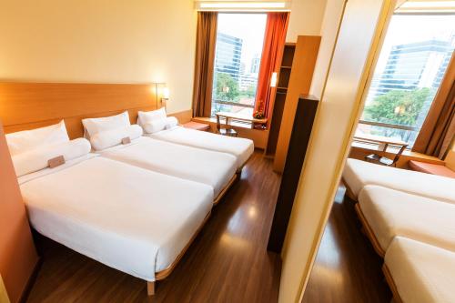 Ibis Hotel Singapore Novena In Singapore Ibis Hotel Singapore Novena In Singapore